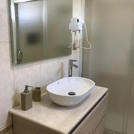Le Tenute Di Agnese Bed & Breakfast *
